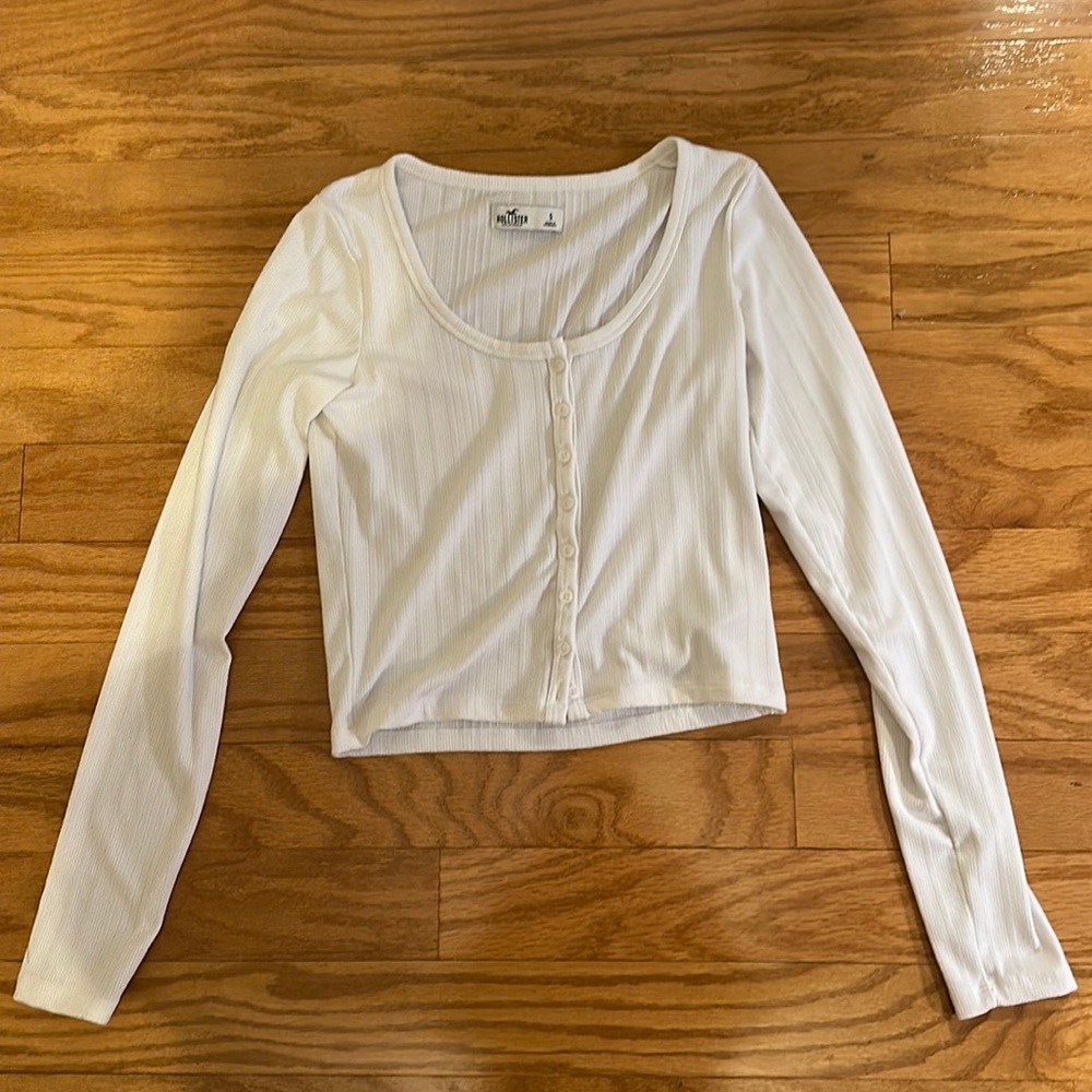 Hollister button crop top size small